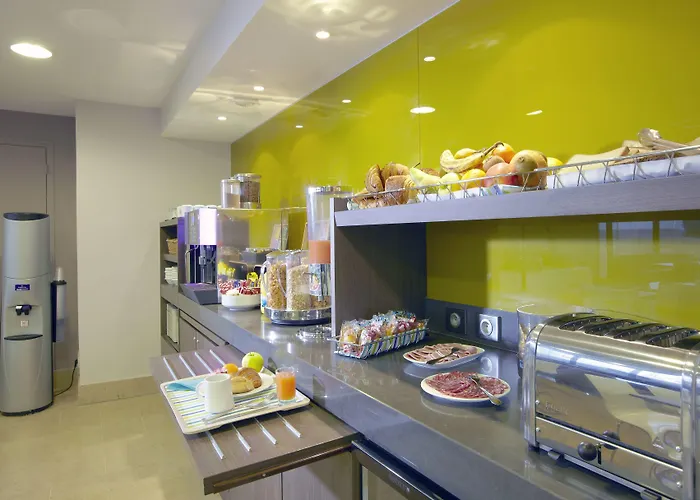 Citadines Les Halles 4*