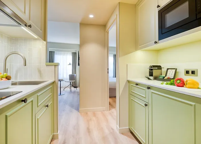 Citadines Les Halles Aparthotel