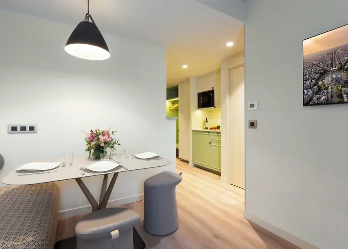 Aparthotel Citadines Les Halles 4*