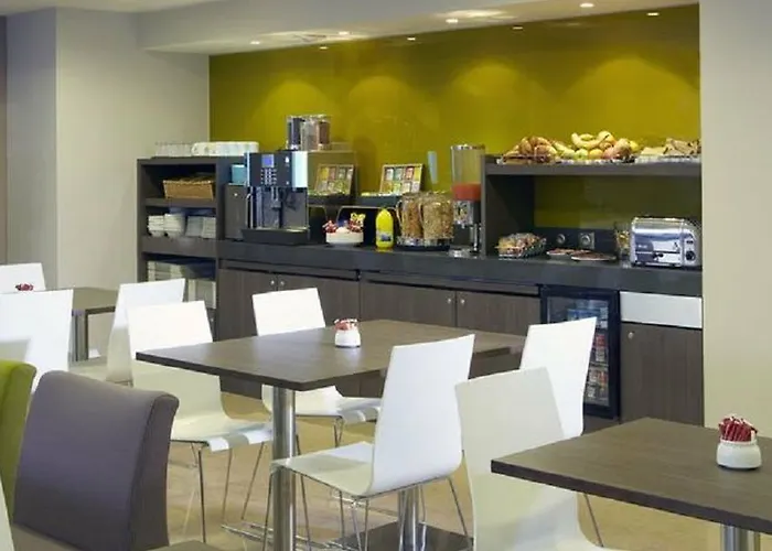 Citadines Les Halles 4*